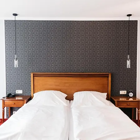 Kroegers Hotel 3*